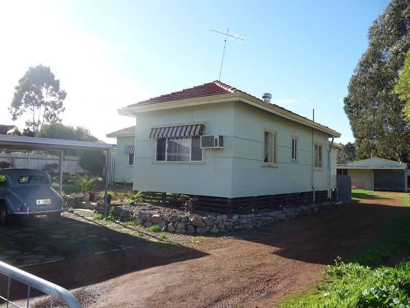 4 Devon Street, Manjimup WA 6258