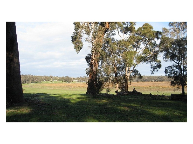 14 Balyan Retreat, Manjimup WA 6258