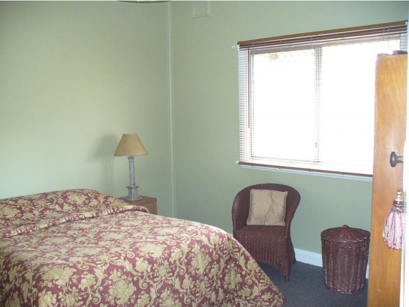 10 Bath Street, Manjimup WA 6258