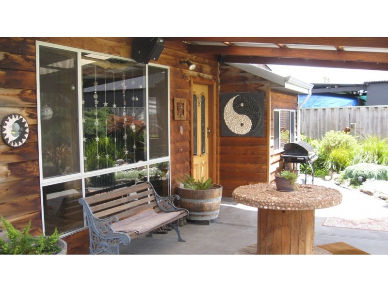 14 Moyes St, Manjimup WA 6258