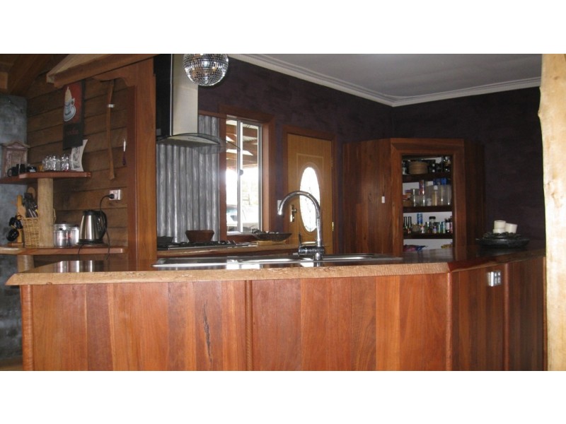 14 Moyes St, Manjimup WA 6258