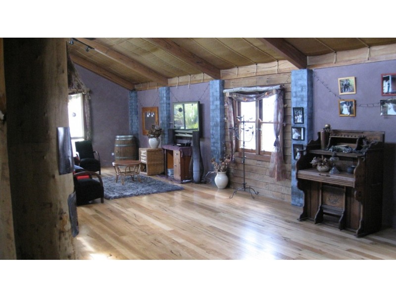 14 Moyes St, Manjimup WA 6258