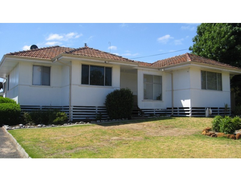 12 Bullock St, Manjimup WA 6258