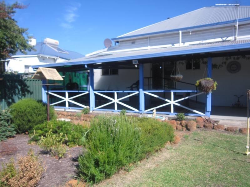 52  Moore, Manjimup WA 6258