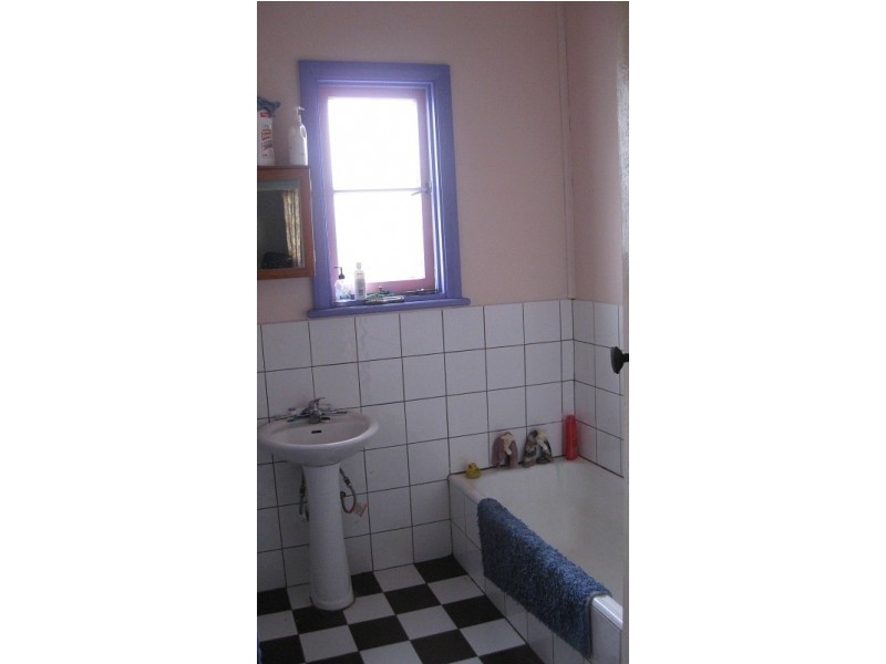 7 Bath Street, Manjimup WA 6258