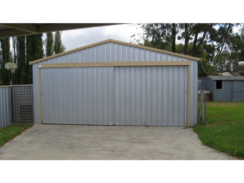 5 Ellson Close, Manjimup WA 6258