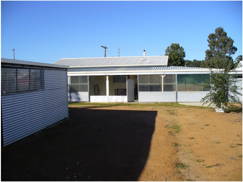 15 Devon Street, Manjimup WA 6258