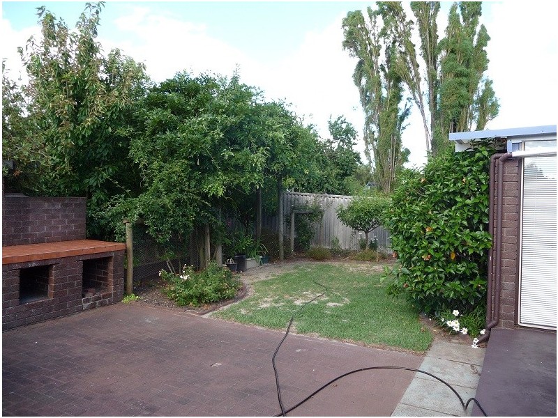 18 Wattle Crescent, Manjimup WA 6258