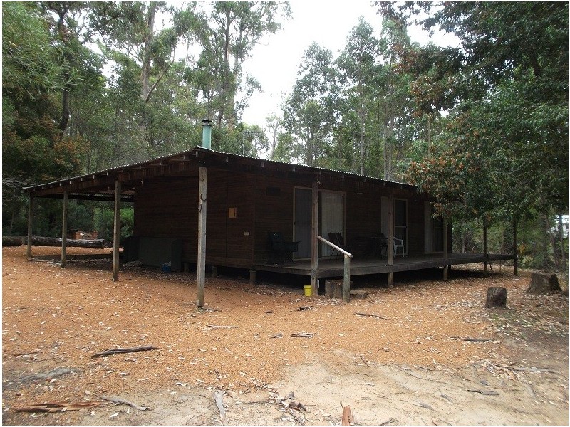 36 Karri Lane, Quinninup WA 6258