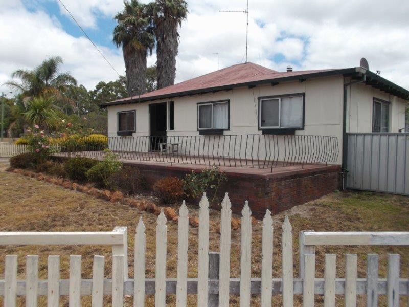 2 Rice street, Manjimup WA 6258