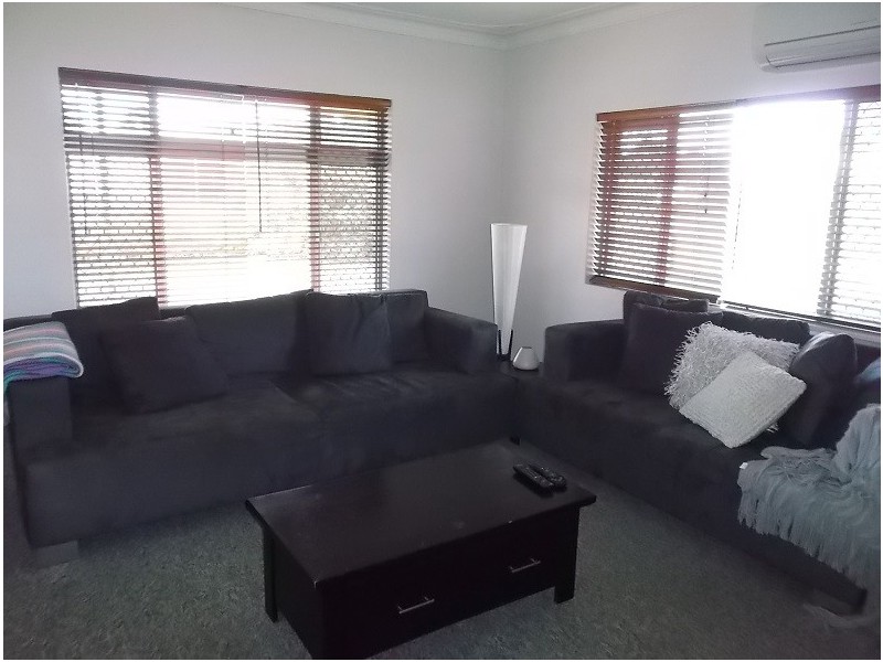 2 Rae Street, Manjimup WA 6258