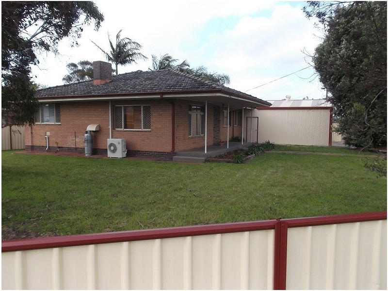 2 Rae Street, Manjimup WA 6258