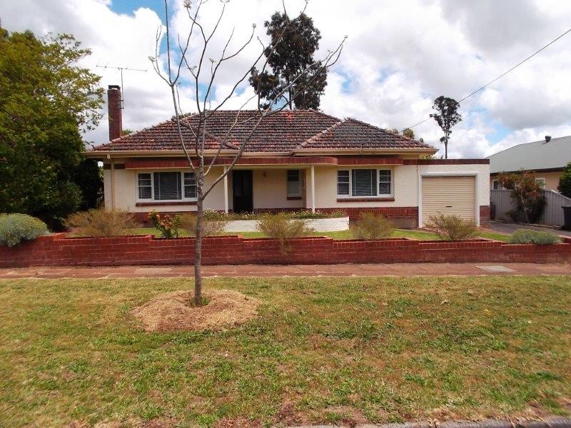 39 Arnott Street, Manjimup WA 6258