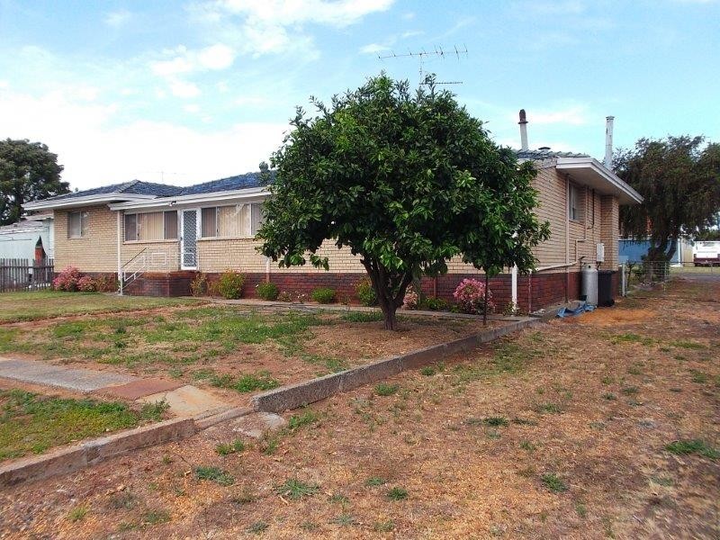 21 Robertson Street, Manjimup WA 6258