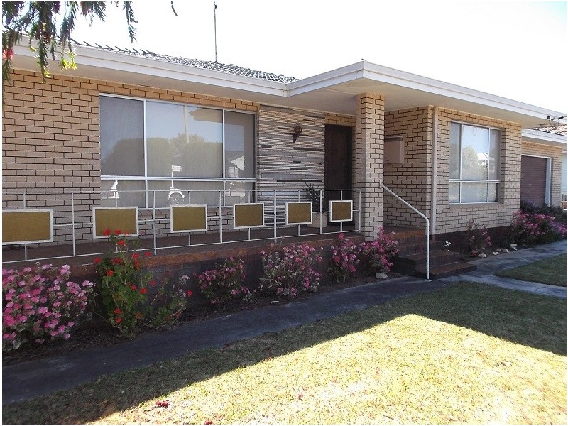 21 Robertson Street, Manjimup WA 6258