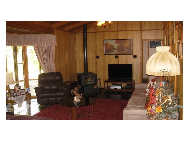 25 Karri Lane, Quinninup WA 6258