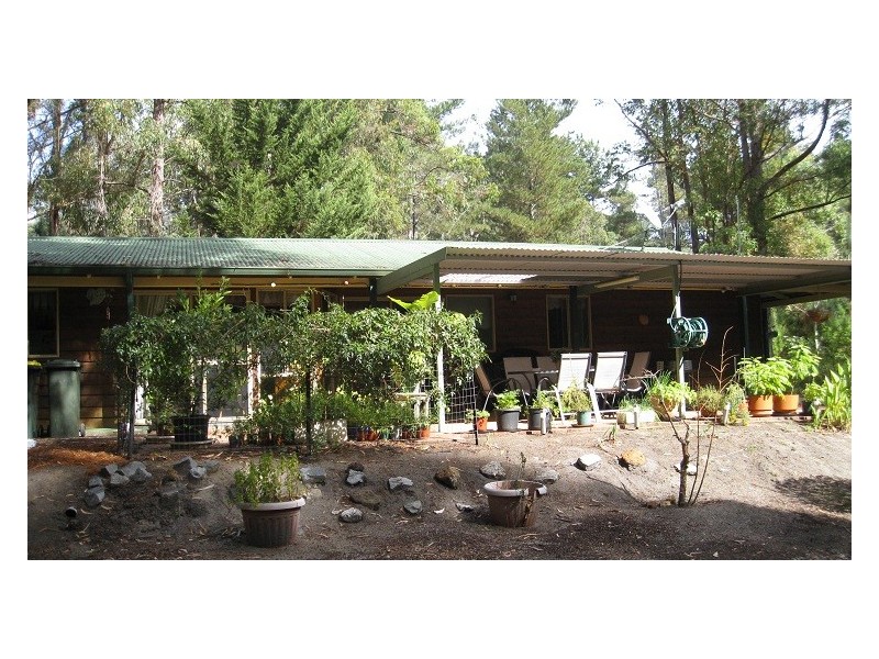 25 Karri Lane, Quinninup WA 6258