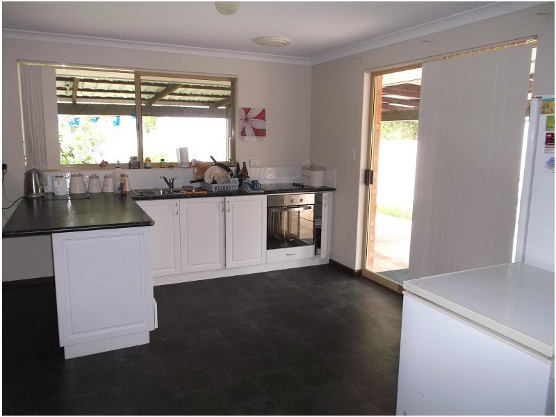 21 Ironbark Street, Manjimup WA 6258