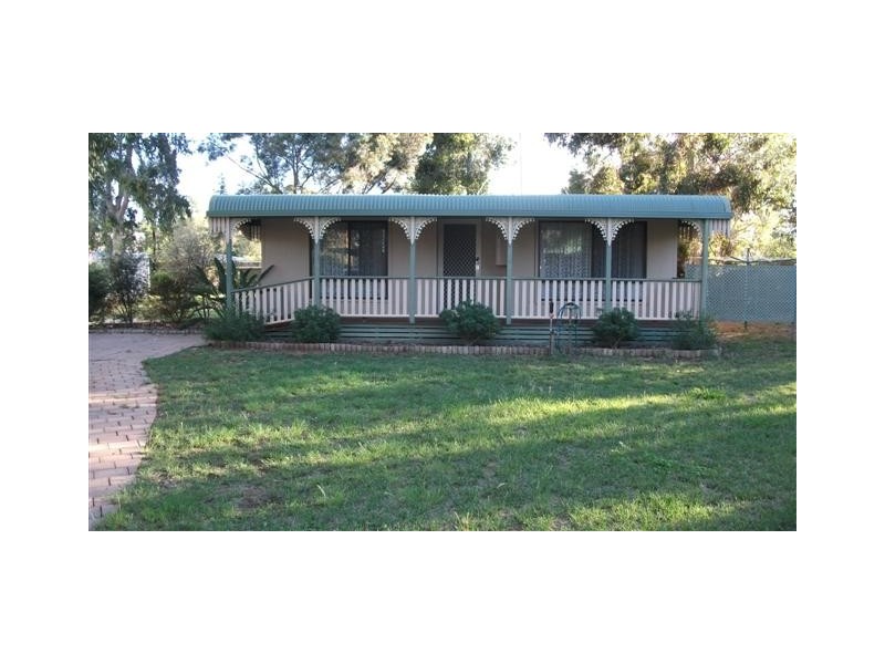 13 ROBERTSON STREET, Berrigan NSW 2712