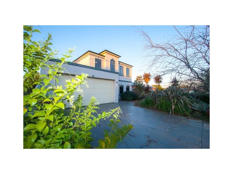 37 Kingfisher Dr West, Moama NSW 2731