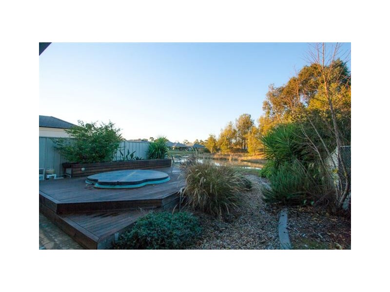 37 Kingfisher Dr West, Moama NSW 2731