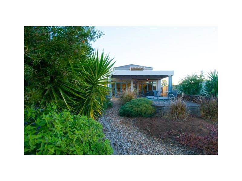 37 Kingfisher Dr West, Moama NSW 2731