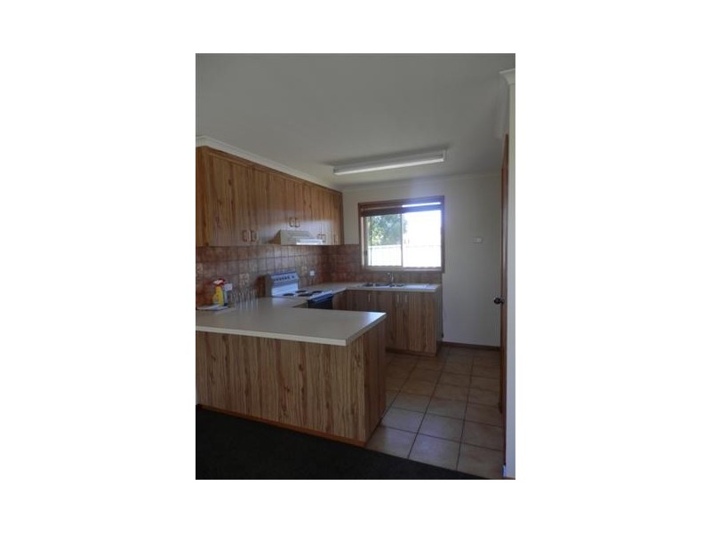 3/102 Crossen St, Echuca VIC 3564