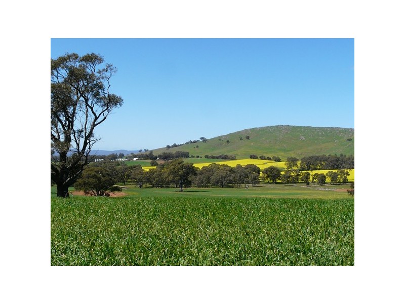 153 Greenhole Road, Stawell VIC 3380