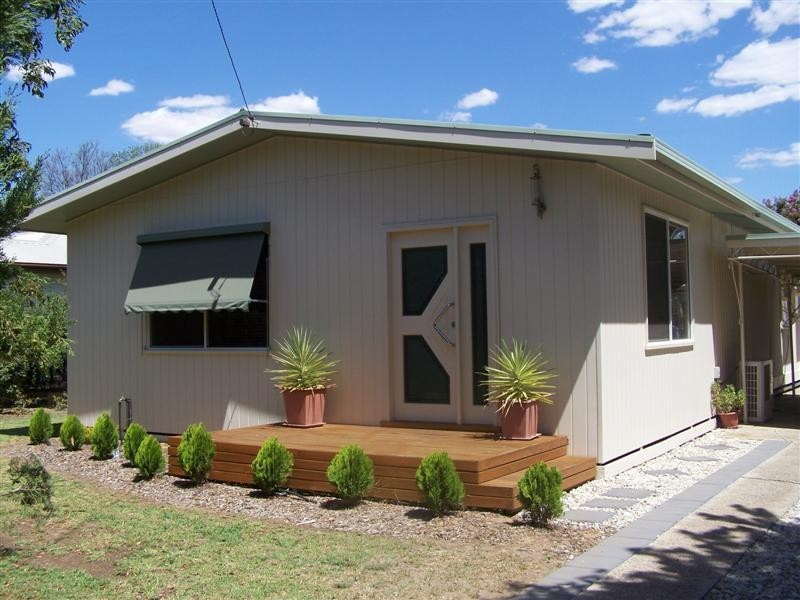 318 Macauley Street, Hay NSW 2711