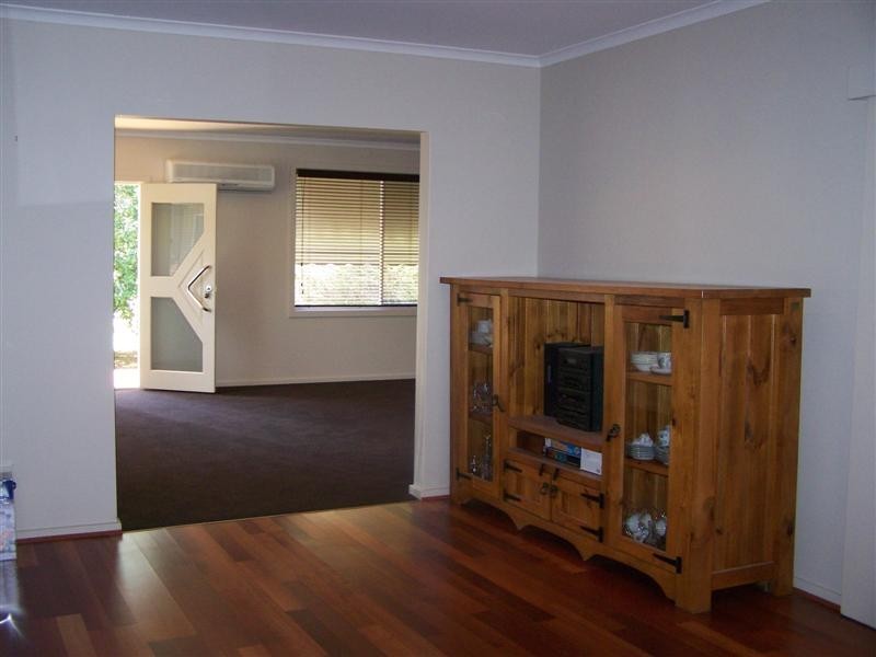 318 Macauley Street, Hay NSW 2711