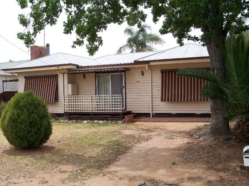 140 COREE STREET, Finley NSW 2713