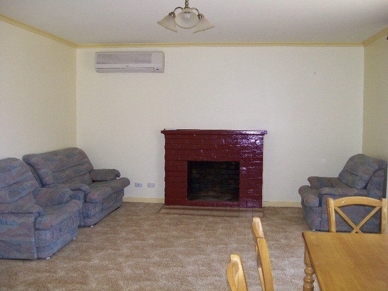 9 HAMPDEN STREET, Finley NSW 2713