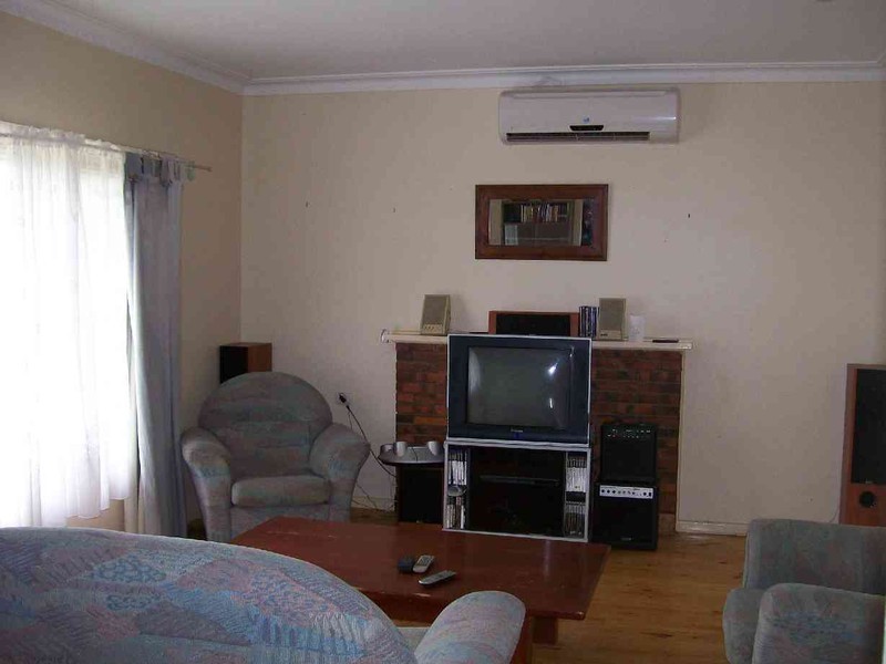 86 TOCUMWAL STREET, Finley NSW 2713