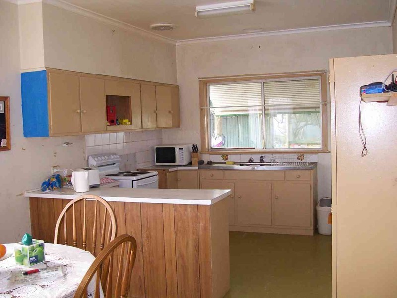 86 TOCUMWAL STREET, Finley NSW 2713