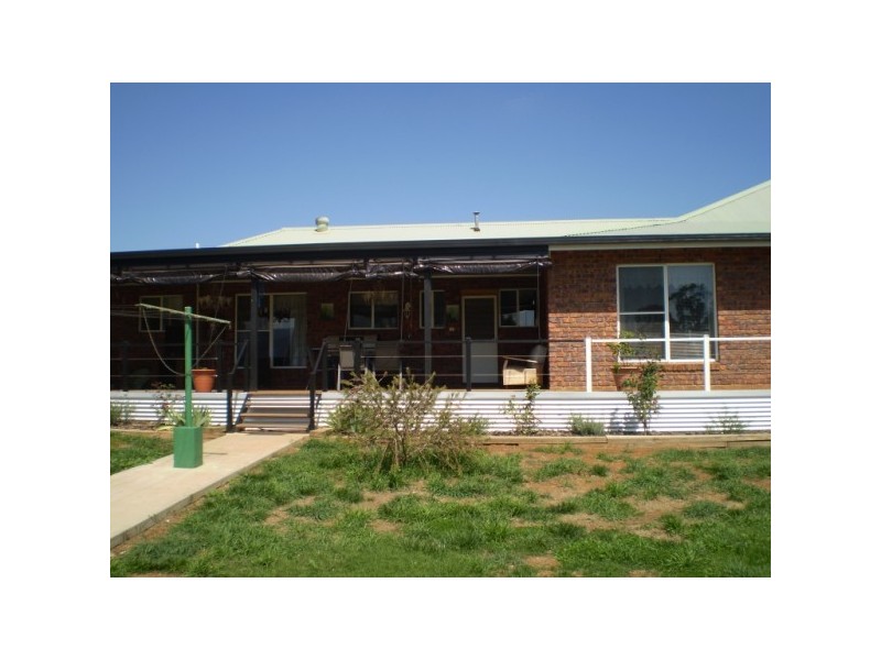 1 Chisholm Street, Tumbarumba NSW 2653