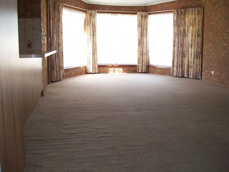 6 BURKE STREET, Finley NSW 2713