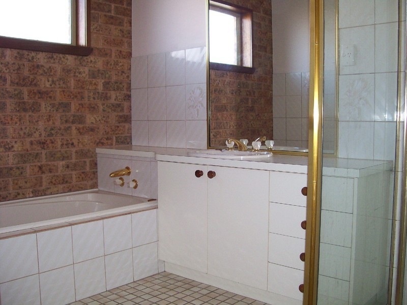 6 BURKE STREET, Finley NSW 2713