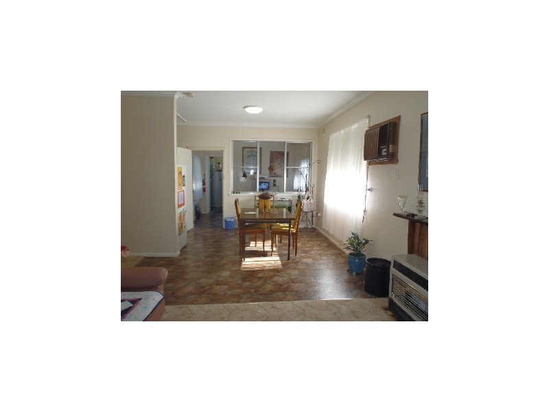 75 Tocumwal Street, Finley NSW 2713