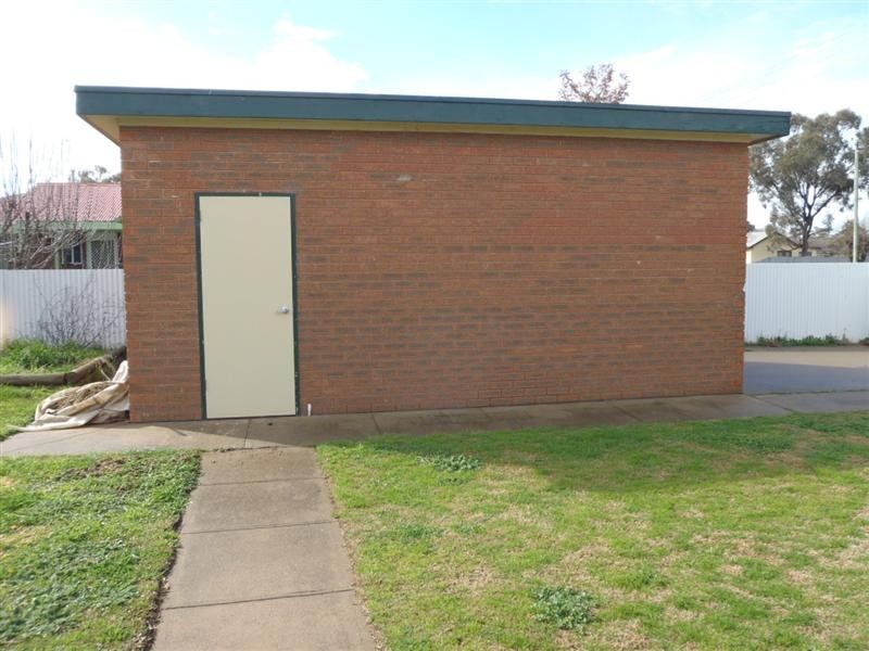 9 Druitt Court, Finley NSW 2713