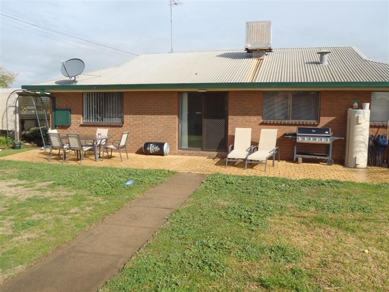 9 Druitt Court, Finley NSW 2713