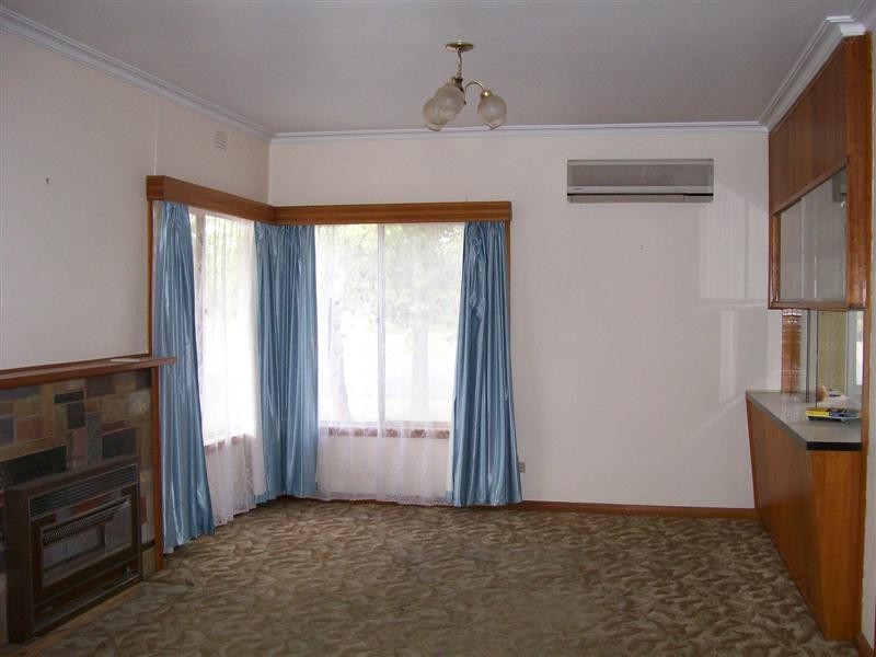 99 coree st, Finley NSW 2713