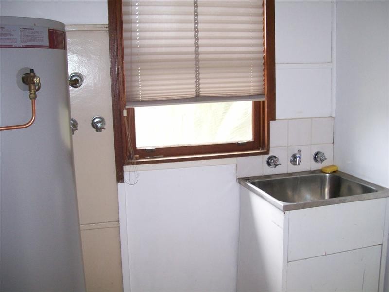 31 Hampden St, Finley NSW 2713