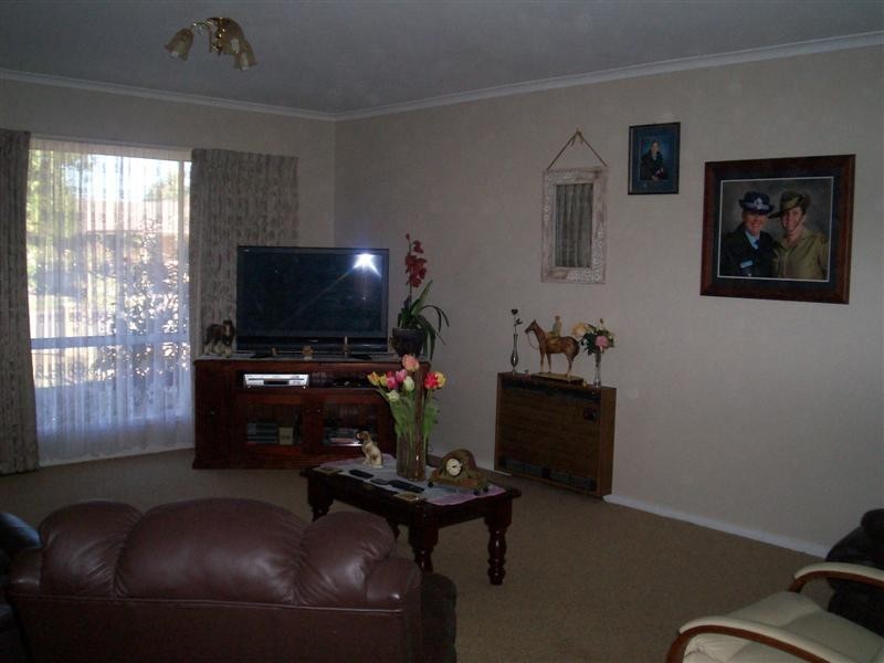 16 WILLIAM ST, Finley NSW 2713