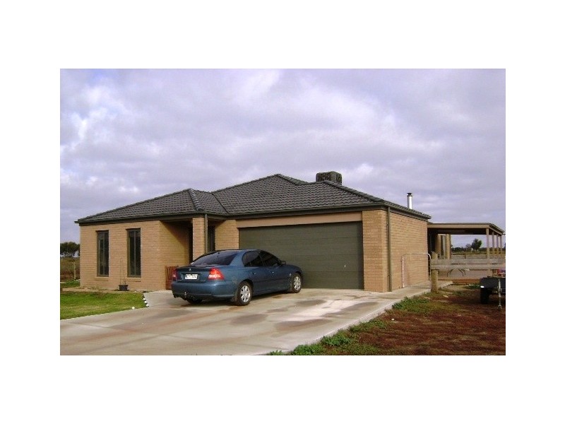 48 Collins Road, Kerang VIC 3579