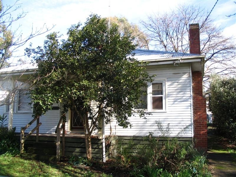 8 Welch Street, Yea VIC 3717
