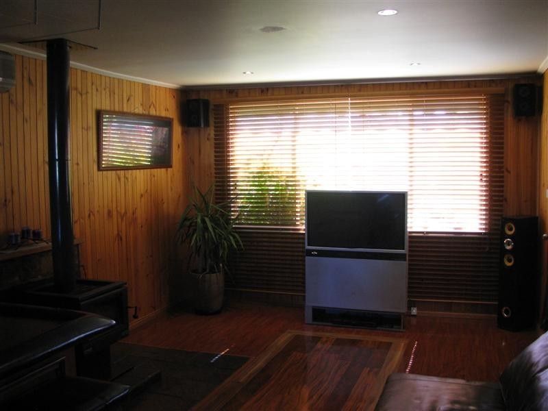 15 Hillside Ave, Eildon VIC 3713