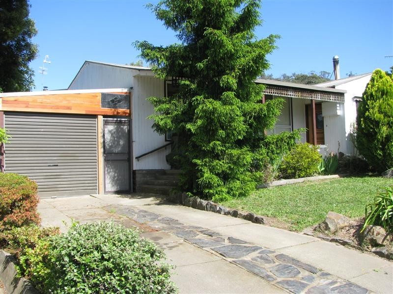 15 Hillside Ave, Eildon VIC 3713