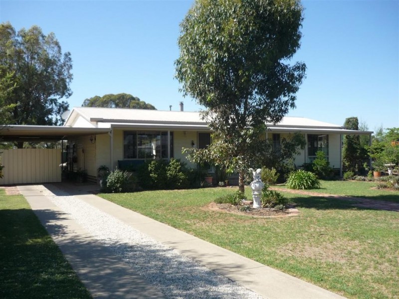 14 Hawken Street, Leitchville VIC 3567