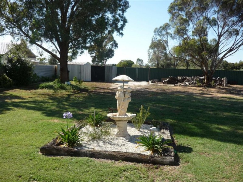 14 Hawken Street, Leitchville VIC 3567