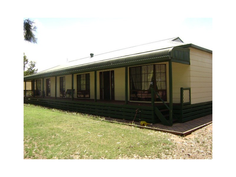 367 Murray Valley Highway, Kerang VIC 3579
